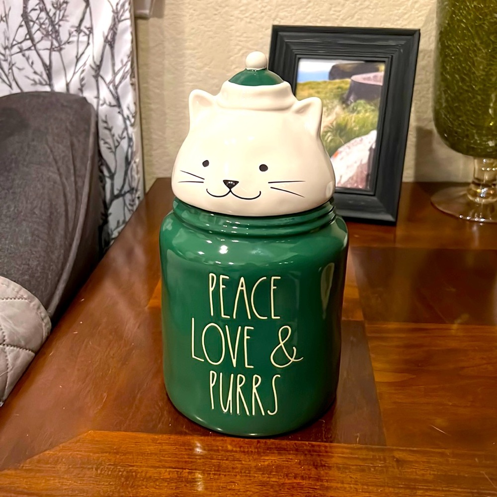 New Rae Dunn Christmas Cat treat canister